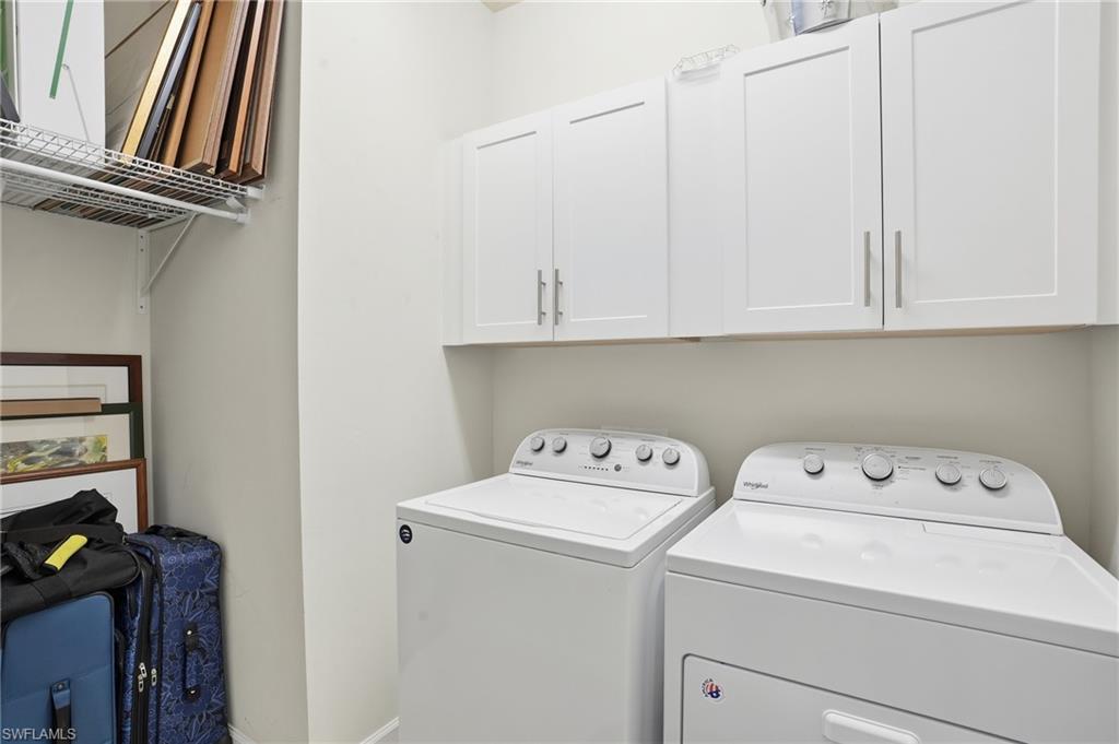 HAMPTON LAKES - Residential