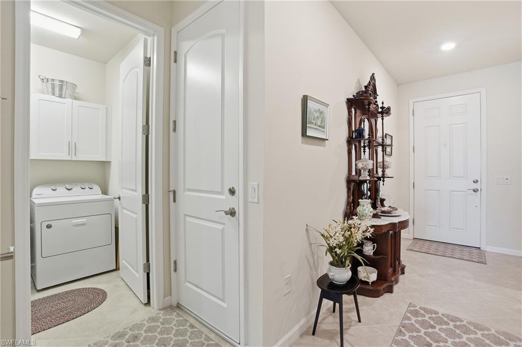 HAMPTON LAKES - Residential