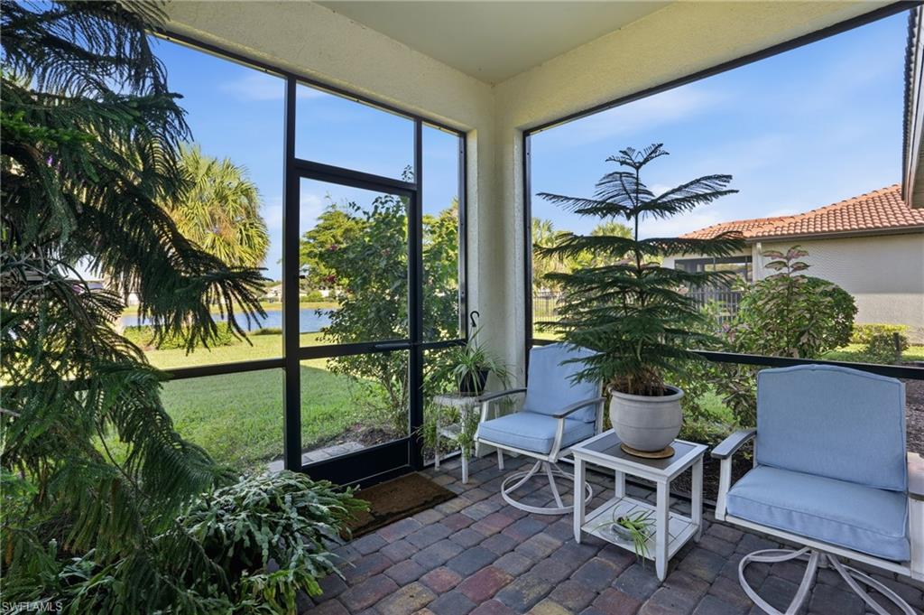 HAMPTON LAKES - Residential