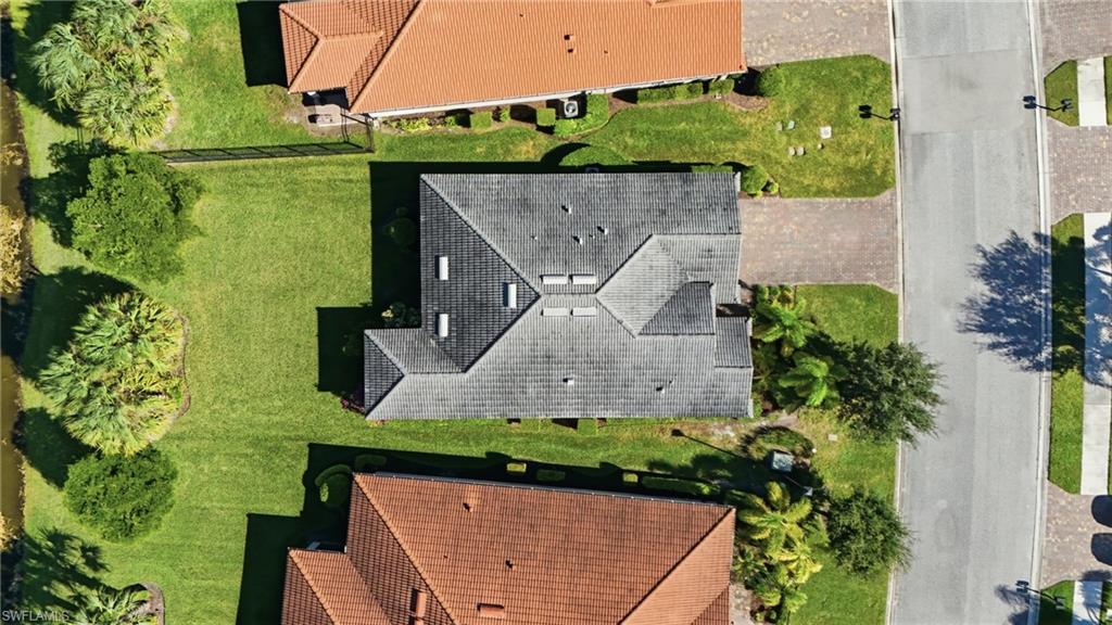 HAMPTON LAKES - Residential