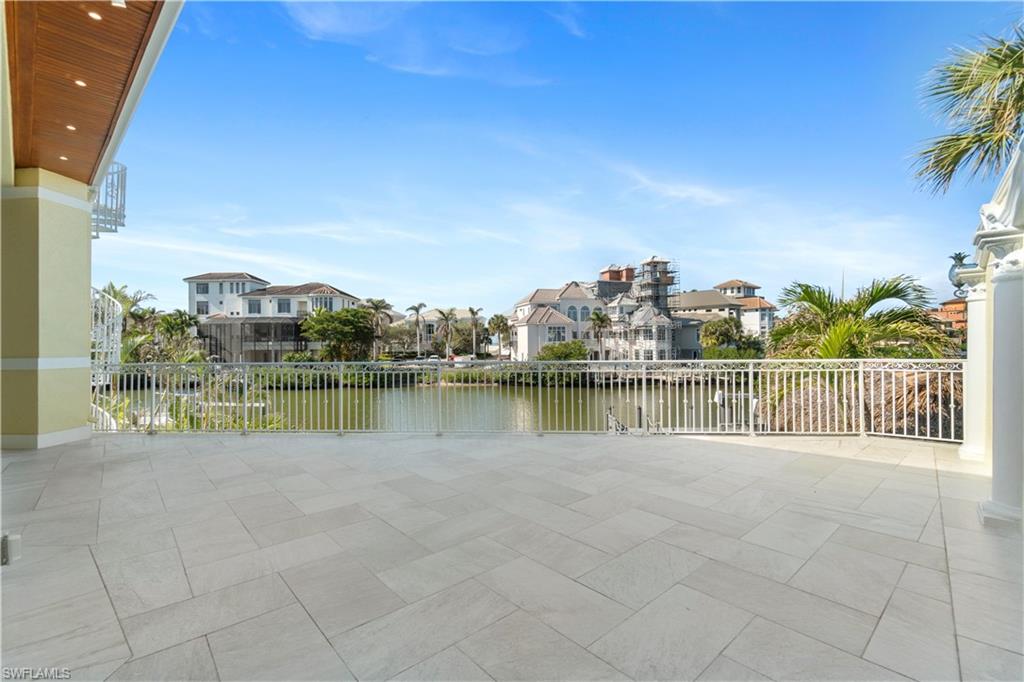 BAYFRONT GARDENS - Residential