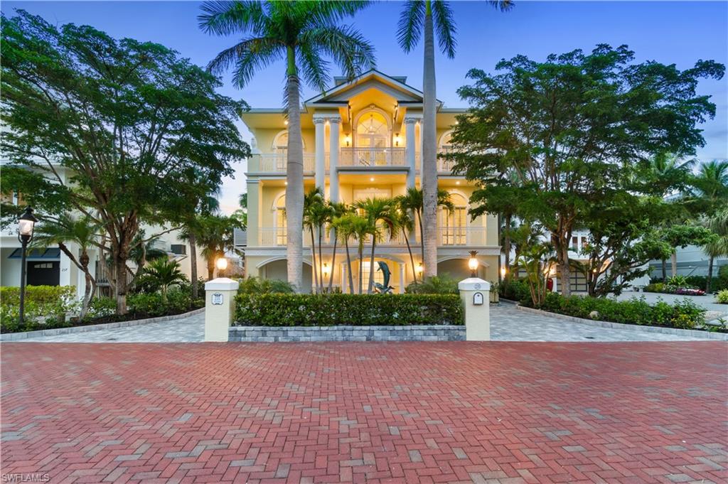 BAYFRONT GARDENS - Residential