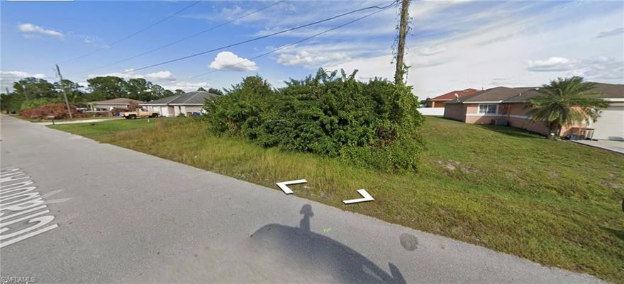 Check out this amazing DUPLEX site! It's priced well below market value and situated in a fantastic area of Lehigh Acres. Enjoy an easy commute to town, where you'll find all the amenities Lehigh Acres has to offer, including shopping, schools, and places of worship. Don't miss the opportunity to invest and build your duplex home here!