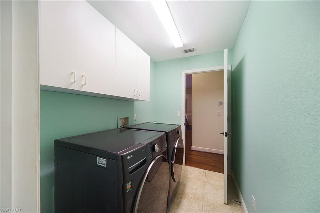 STONEYBROOK - Residential