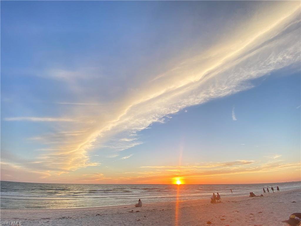 WELLINGTON - Residential