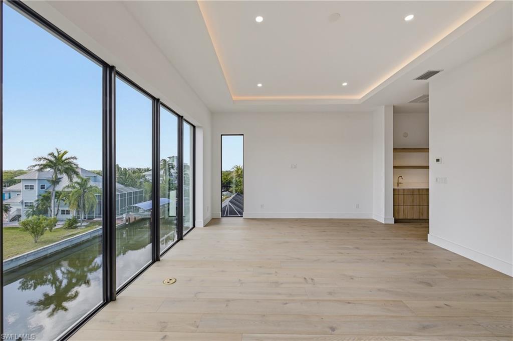 GULF HARBOR - Residential
