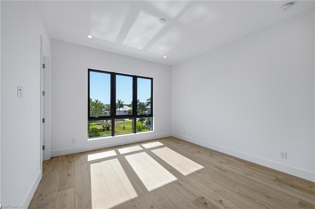 GULF HARBOR - Residential