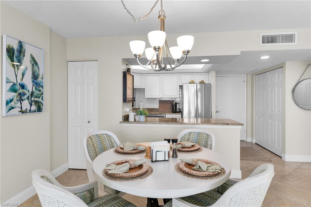 VANDERBILT TOWERS - Residential