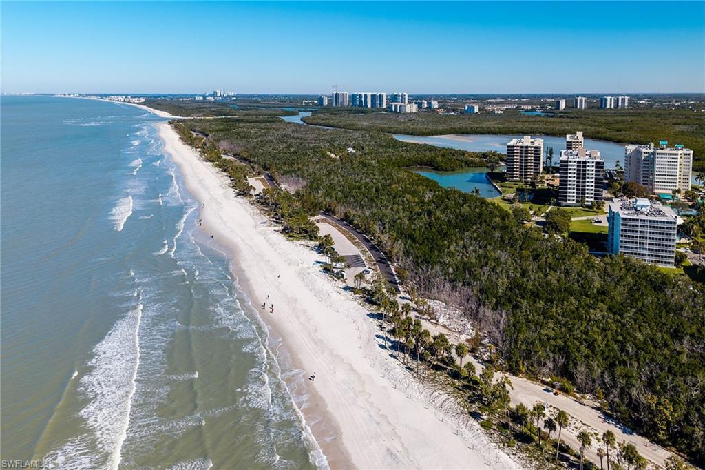 VANDERBILT TOWERS - Residential