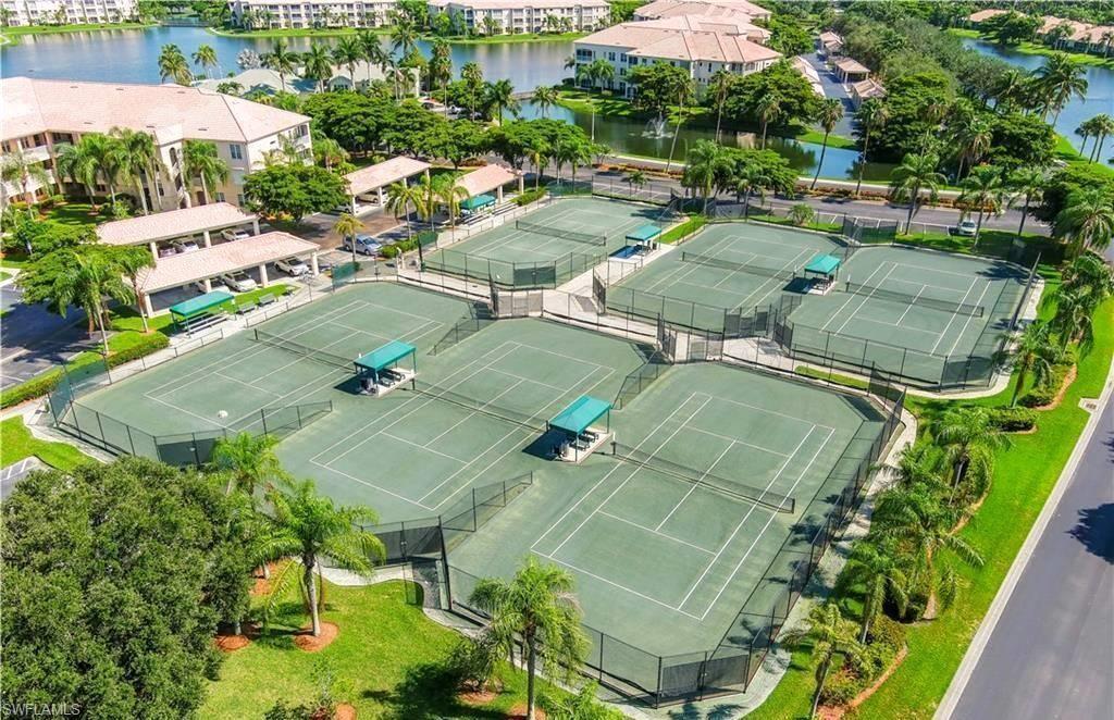 SUTTON WALK - Residential