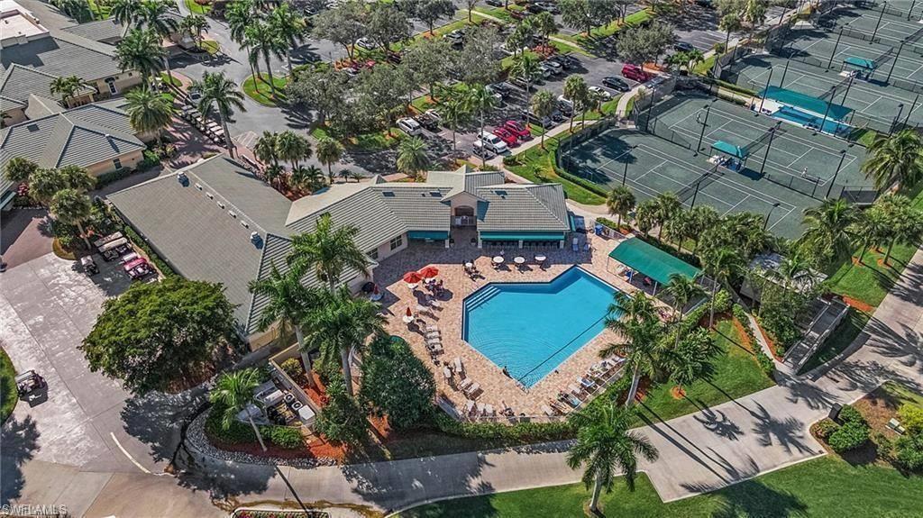 SUTTON WALK - Residential