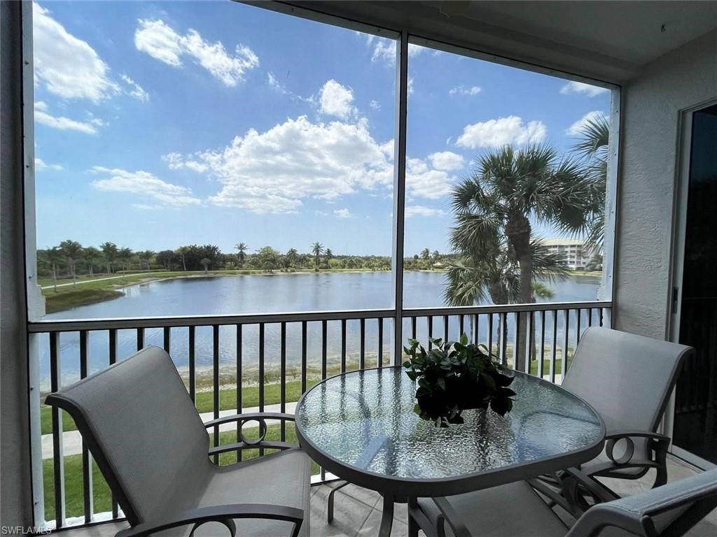 SUTTON WALK - Residential