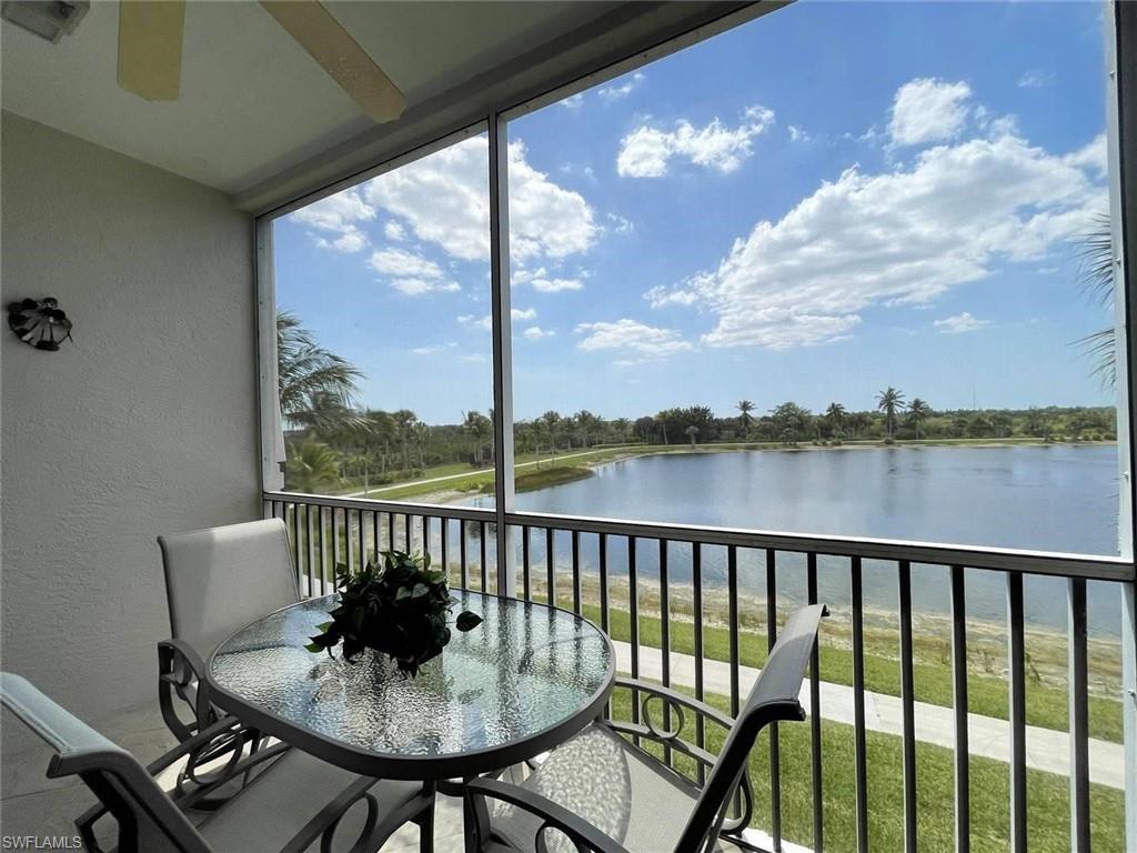 SUTTON WALK - Residential