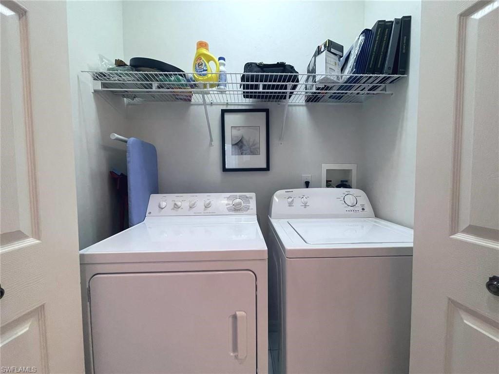 SUTTON WALK - Residential