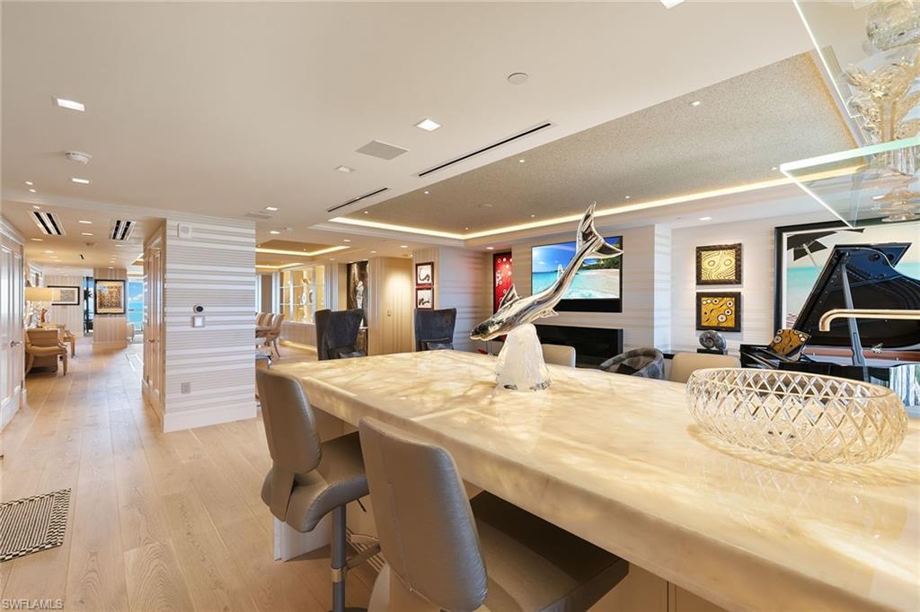 MYSTIQUE - Residential