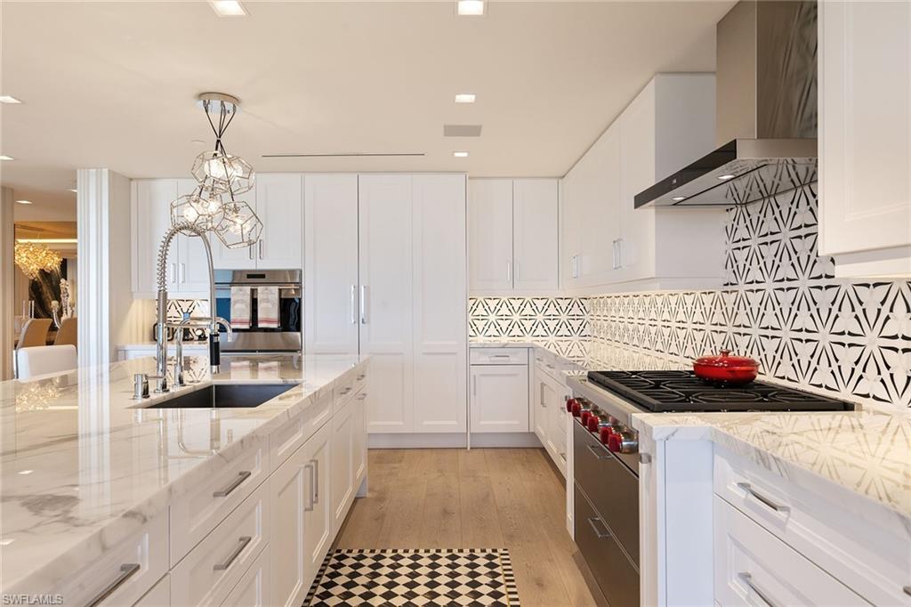 MYSTIQUE - Residential