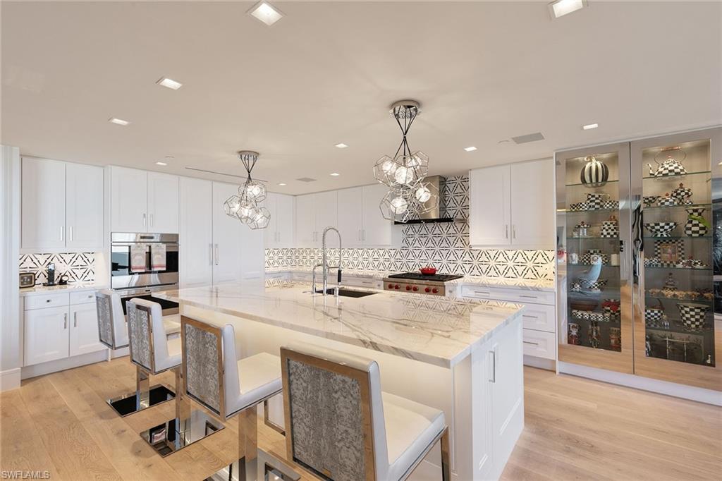 MYSTIQUE - Residential