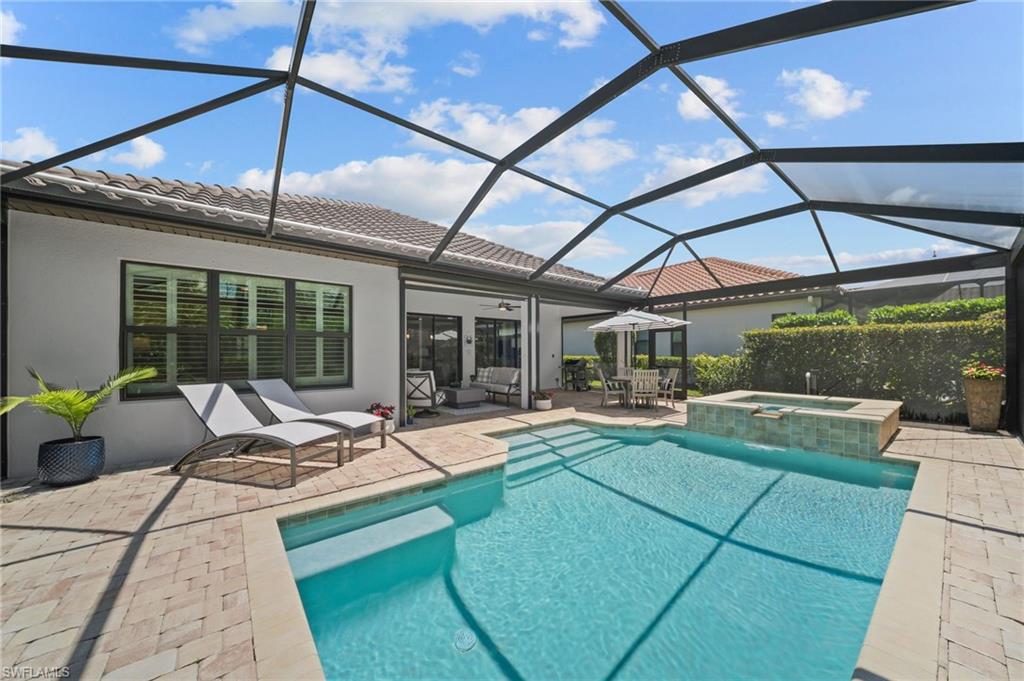 ESPLANADE - Residential