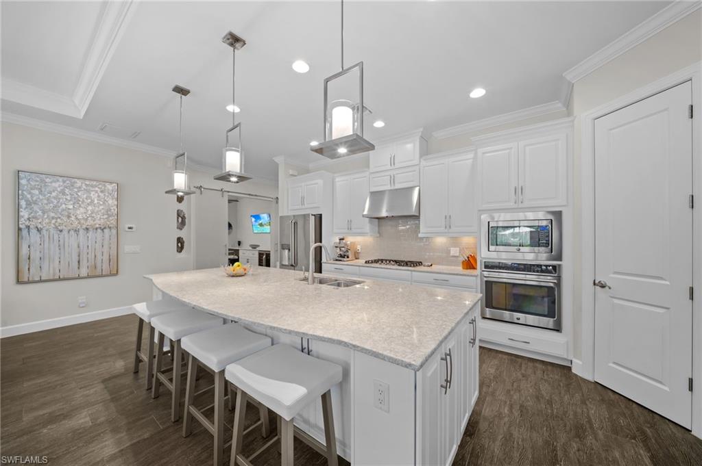 ESPLANADE - Residential