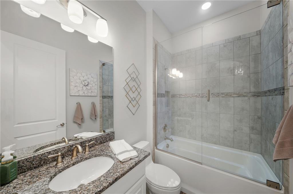 ESPLANADE - Residential