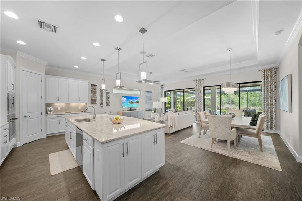 ESPLANADE - Residential