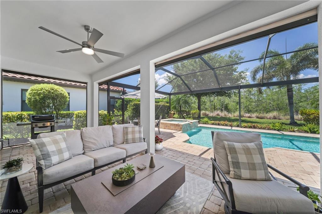 ESPLANADE - Residential