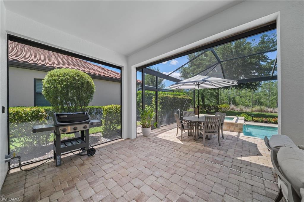 ESPLANADE - Residential