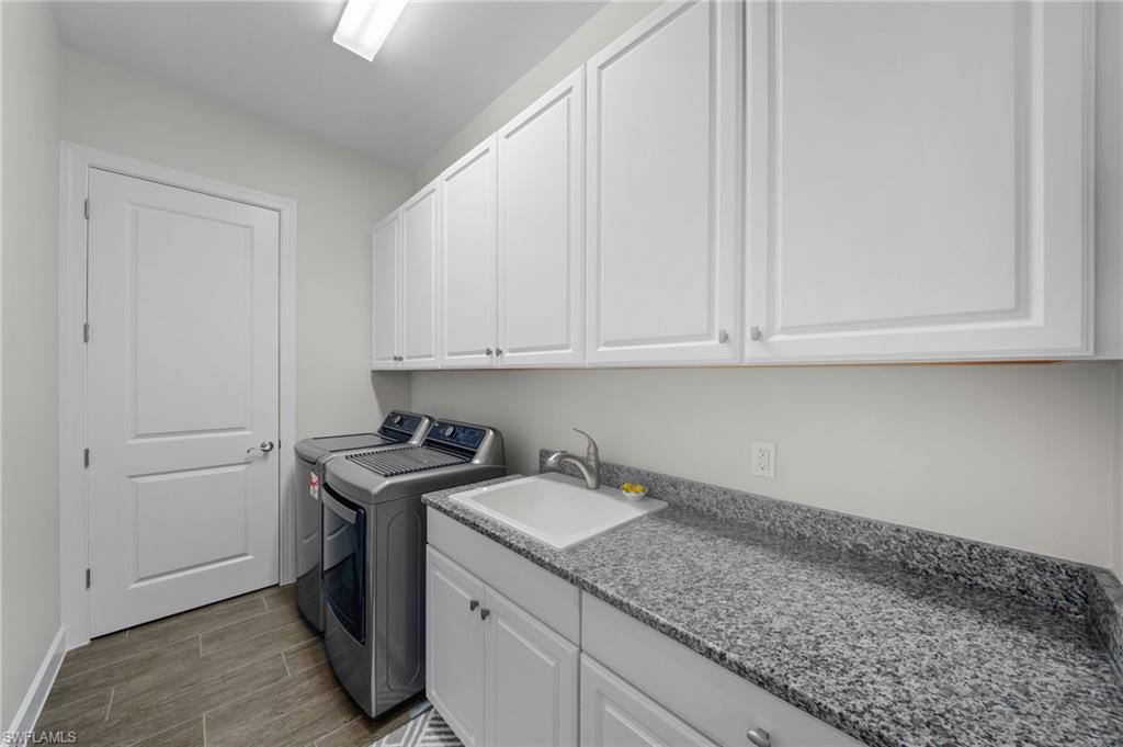 ESPLANADE - Residential