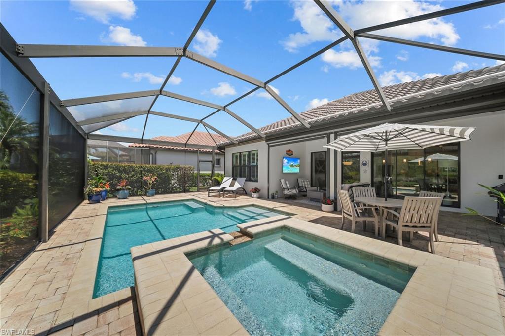 ESPLANADE - Residential