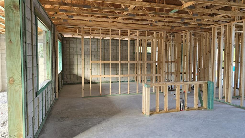 MIRROR LAKES - Residential