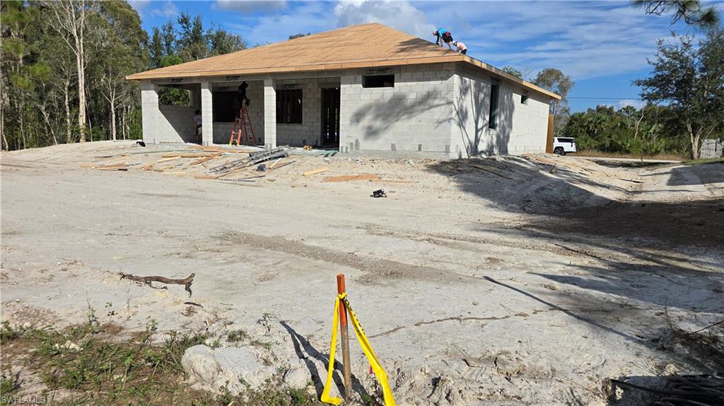 MIRROR LAKES - Residential