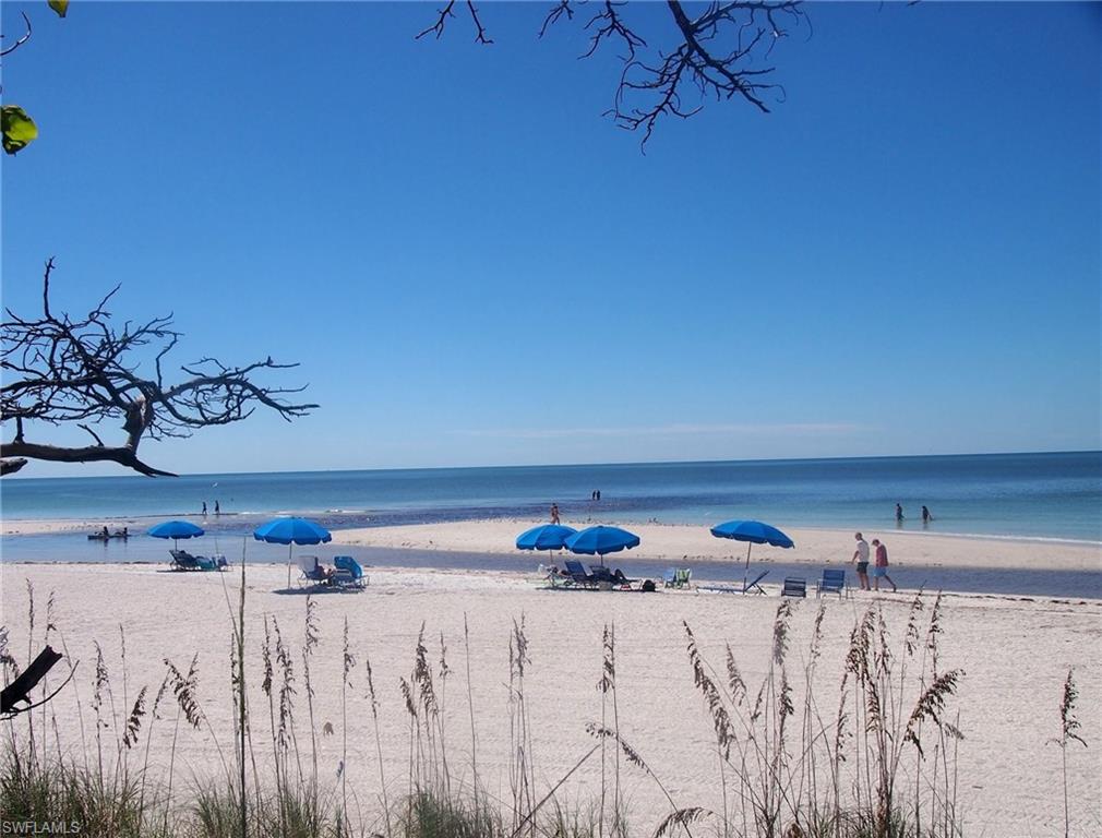 POINTE AT PELICAN BAY - Residential