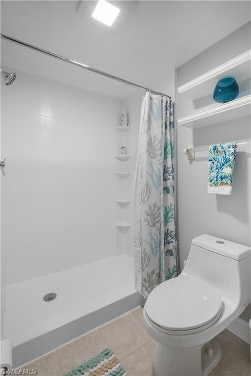 HAMPTONS AT KINGS LAKE - Residential