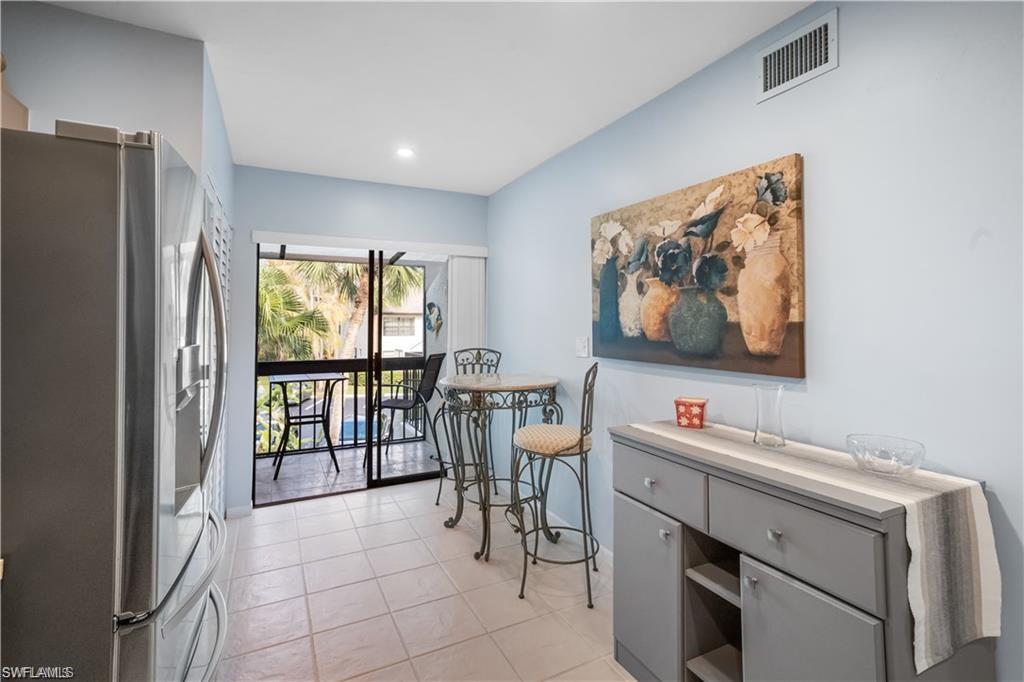 HAMPTONS AT KINGS LAKE - Residential