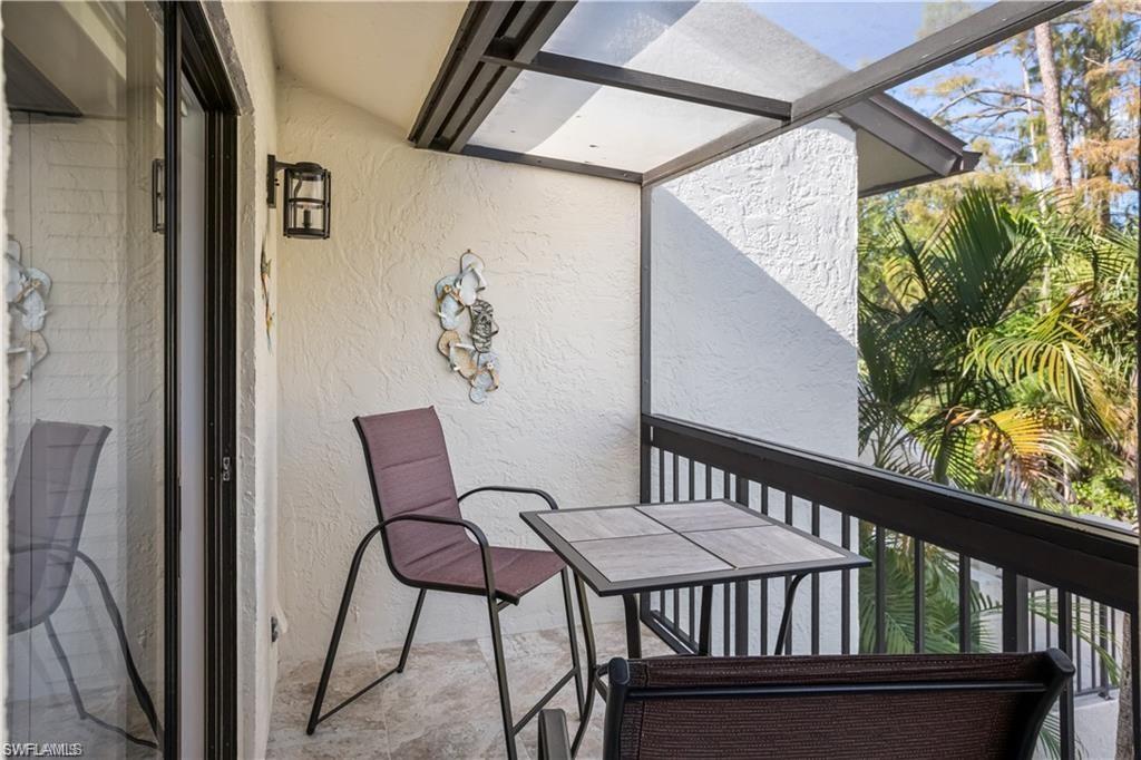 HAMPTONS AT KINGS LAKE - Residential