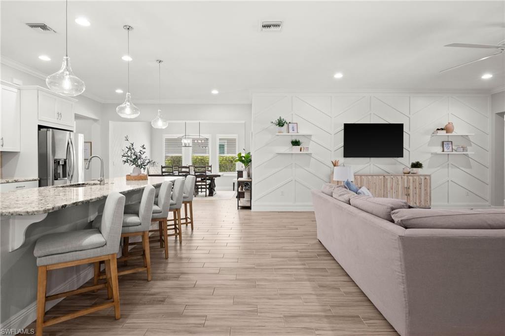 COMPASS LANDING - Residential