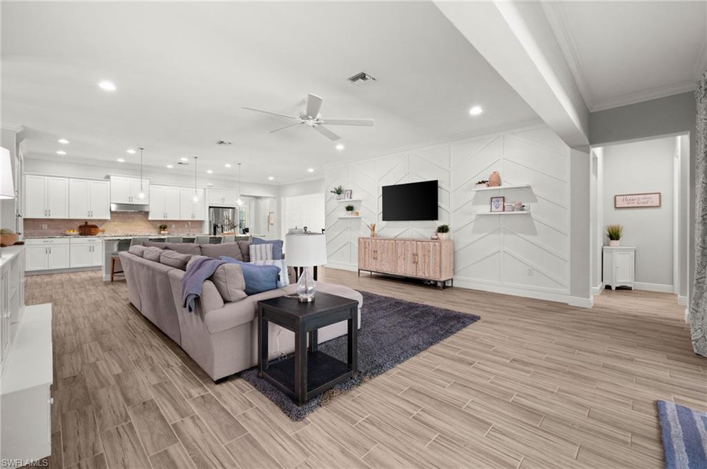 COMPASS LANDING - Residential