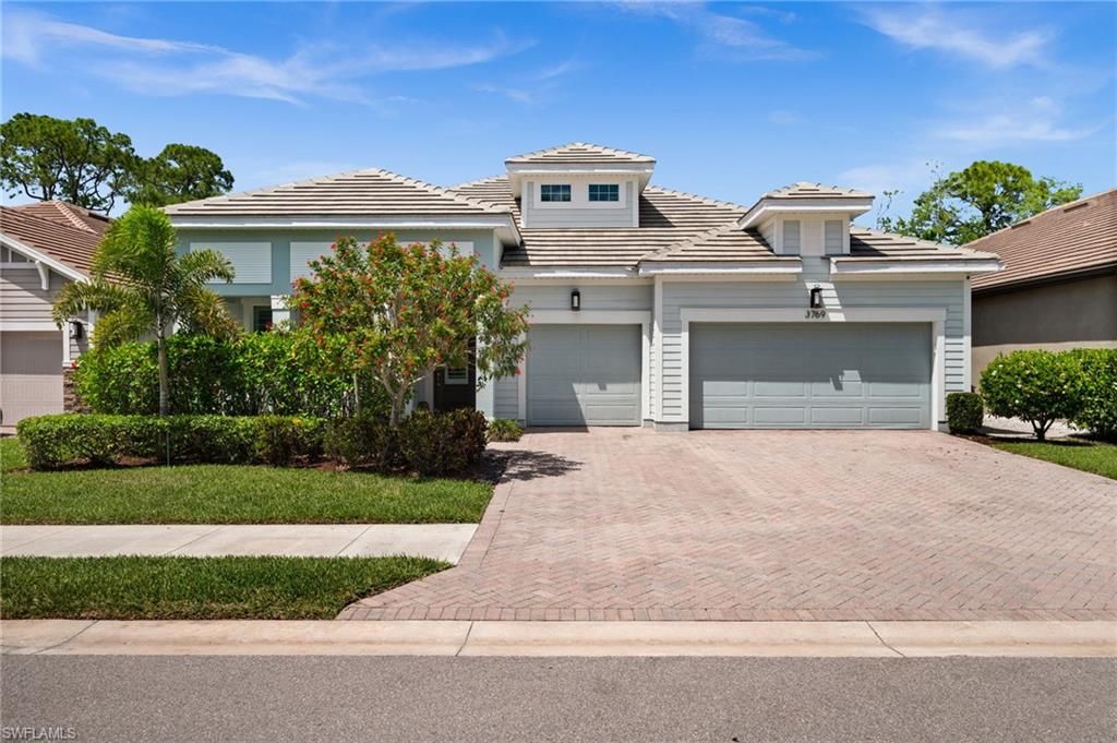 Photo of 3769 Helmsman DR, NAPLES, FL 34120 (MLS # 226016061)