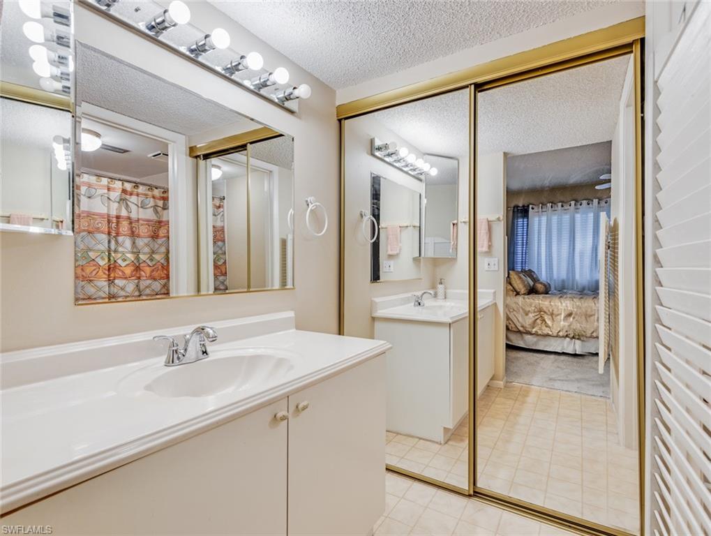 SEVEN LAKES - Residential