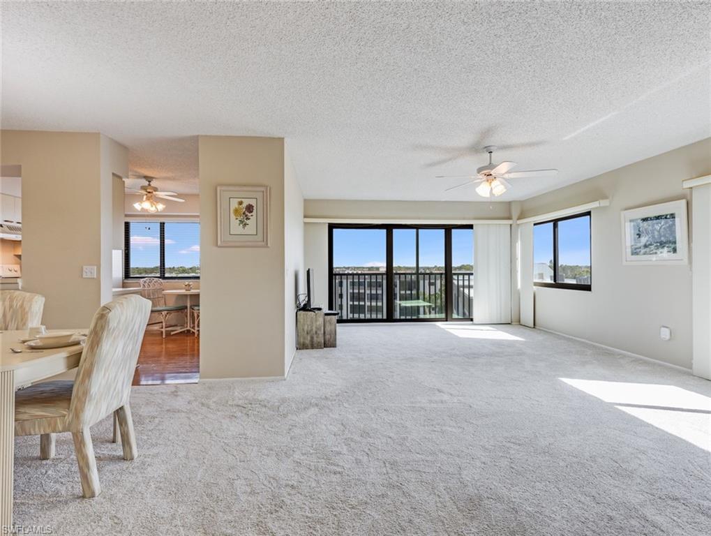 SEVEN LAKES - Residential