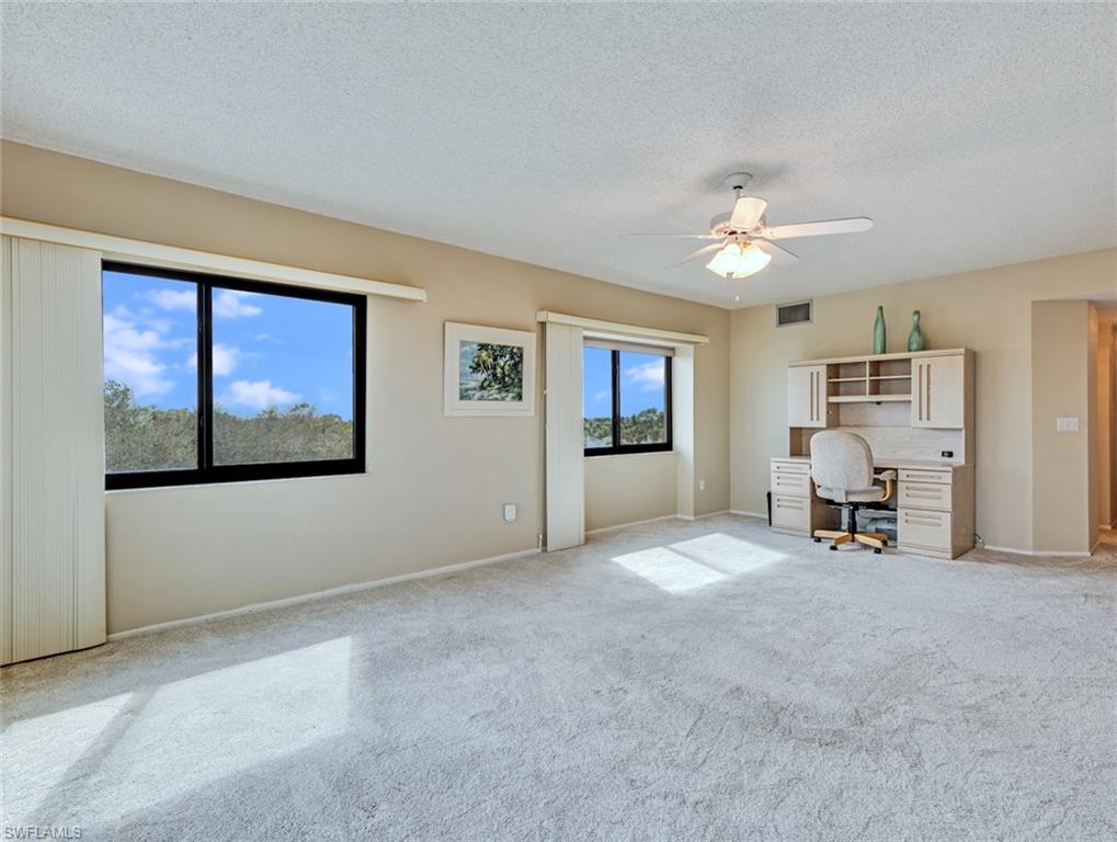 SEVEN LAKES - Residential