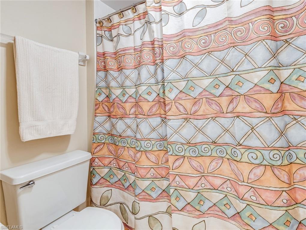 SEVEN LAKES - Residential