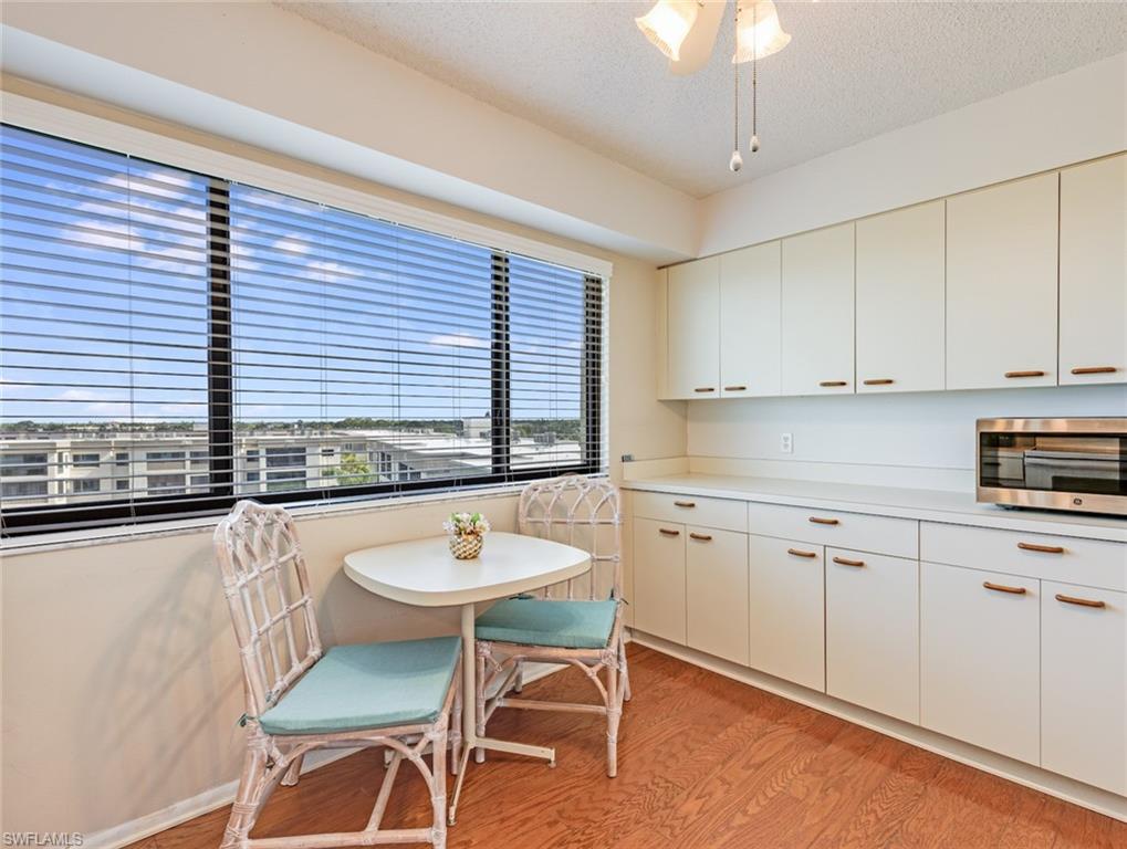 SEVEN LAKES - Residential