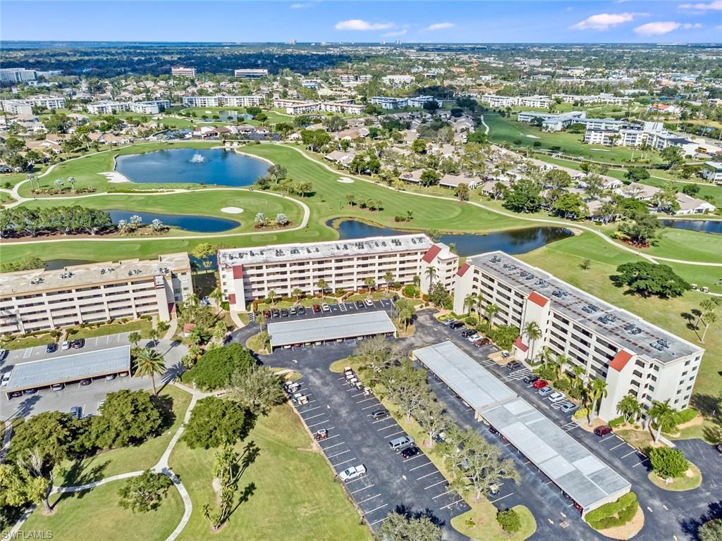 SEVEN LAKES - Residential