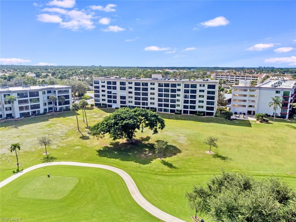 SEVEN LAKES - Residential