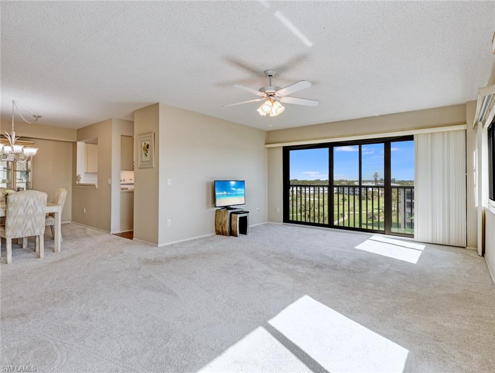 SEVEN LAKES - Residential