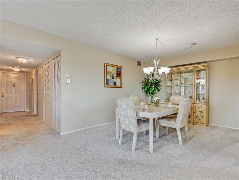 SEVEN LAKES - Residential