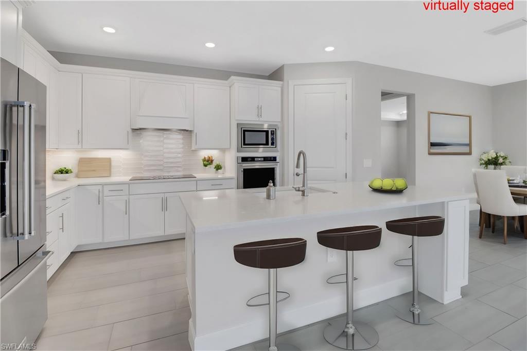 HAMPTON LAKES - Residential Lease