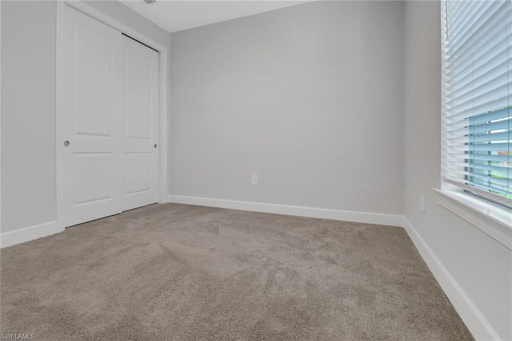 HAMPTON LAKES - Residential Lease