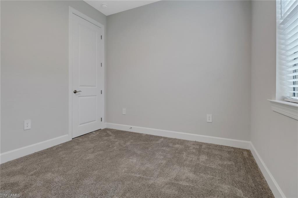 HAMPTON LAKES - Residential Lease